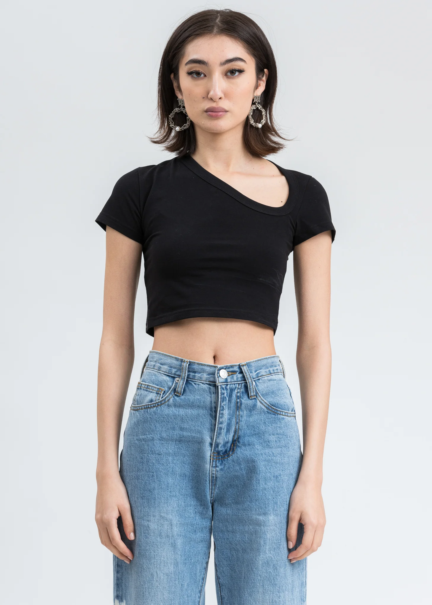 Black V-Neck Cropped T-Shirt