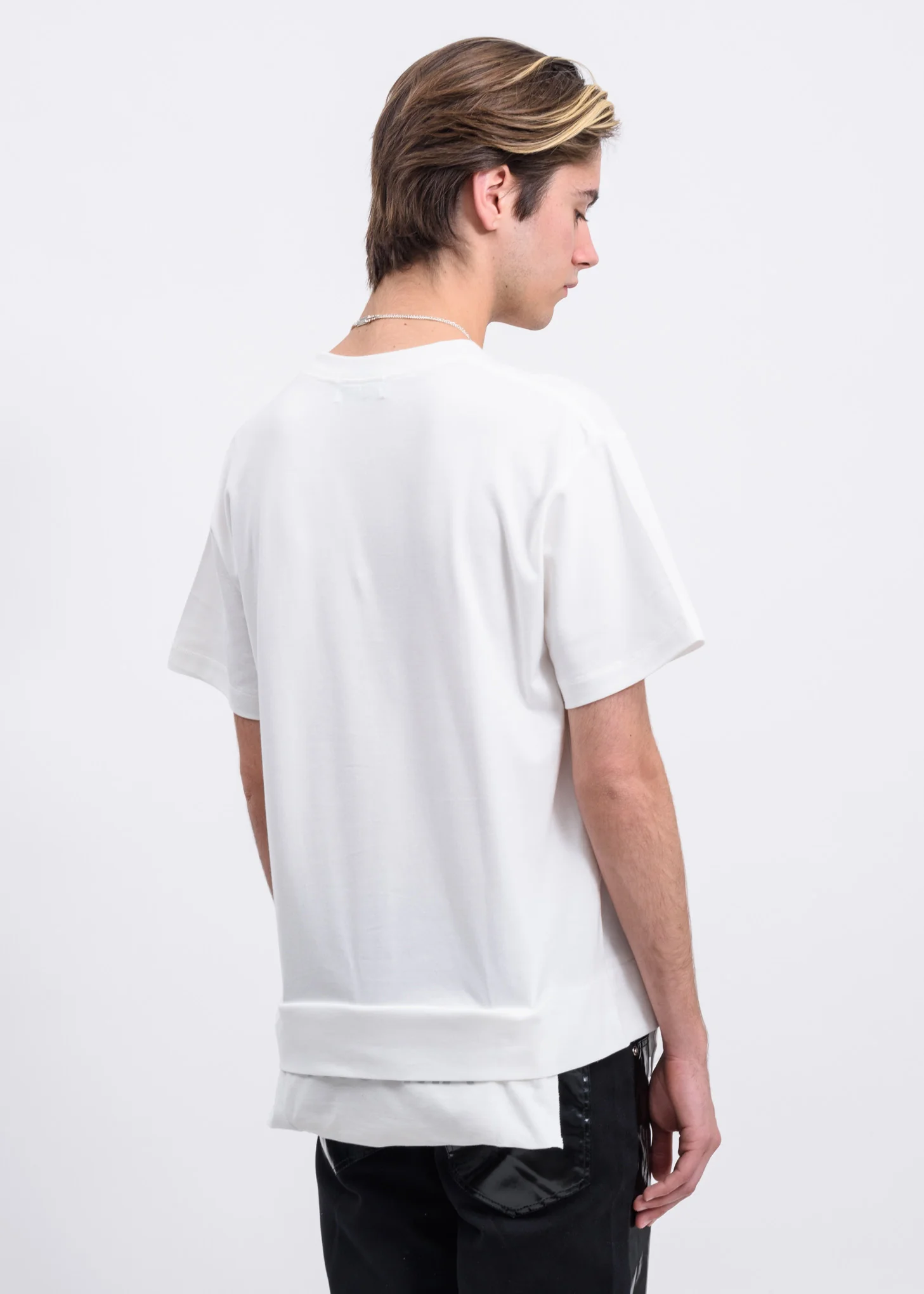 White Waist Pocket T-Shirt - Image 3