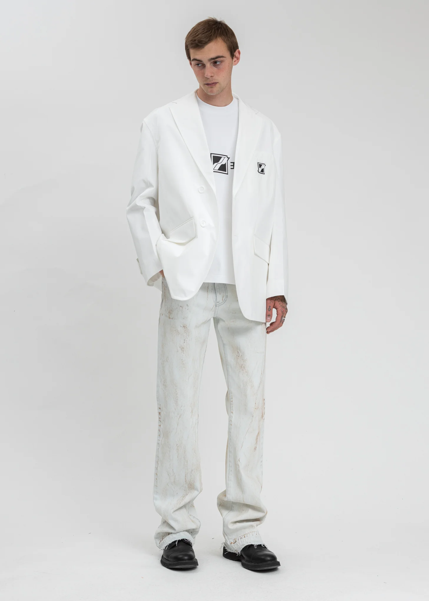White Wappen Logo Single Breasted Jacket - Image 5