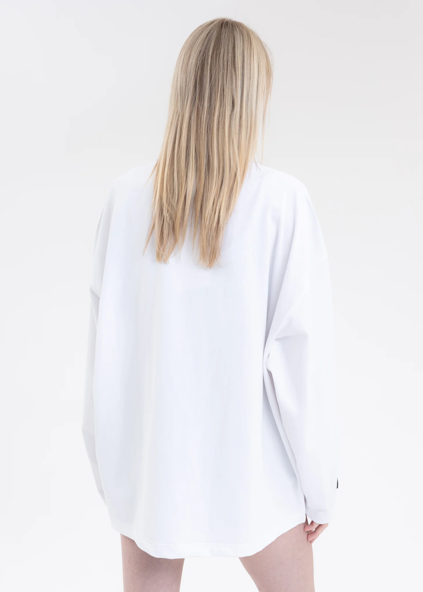 WHITE WE11DONE CIRCLE LOGO LONG-SLEEVED T-SHIRT - Image 4