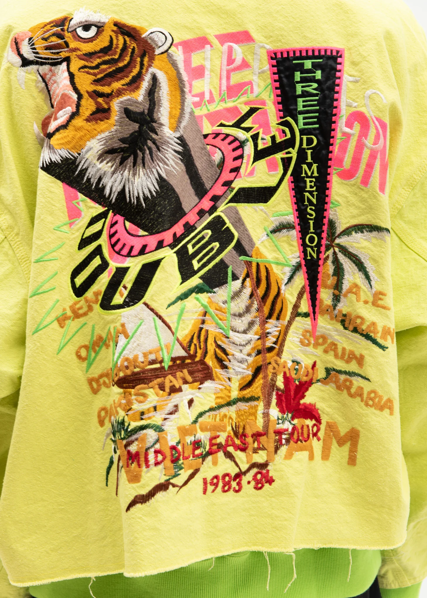 Yellow Chaos Embroidery Silk Cut Off Jacket - Image 4
