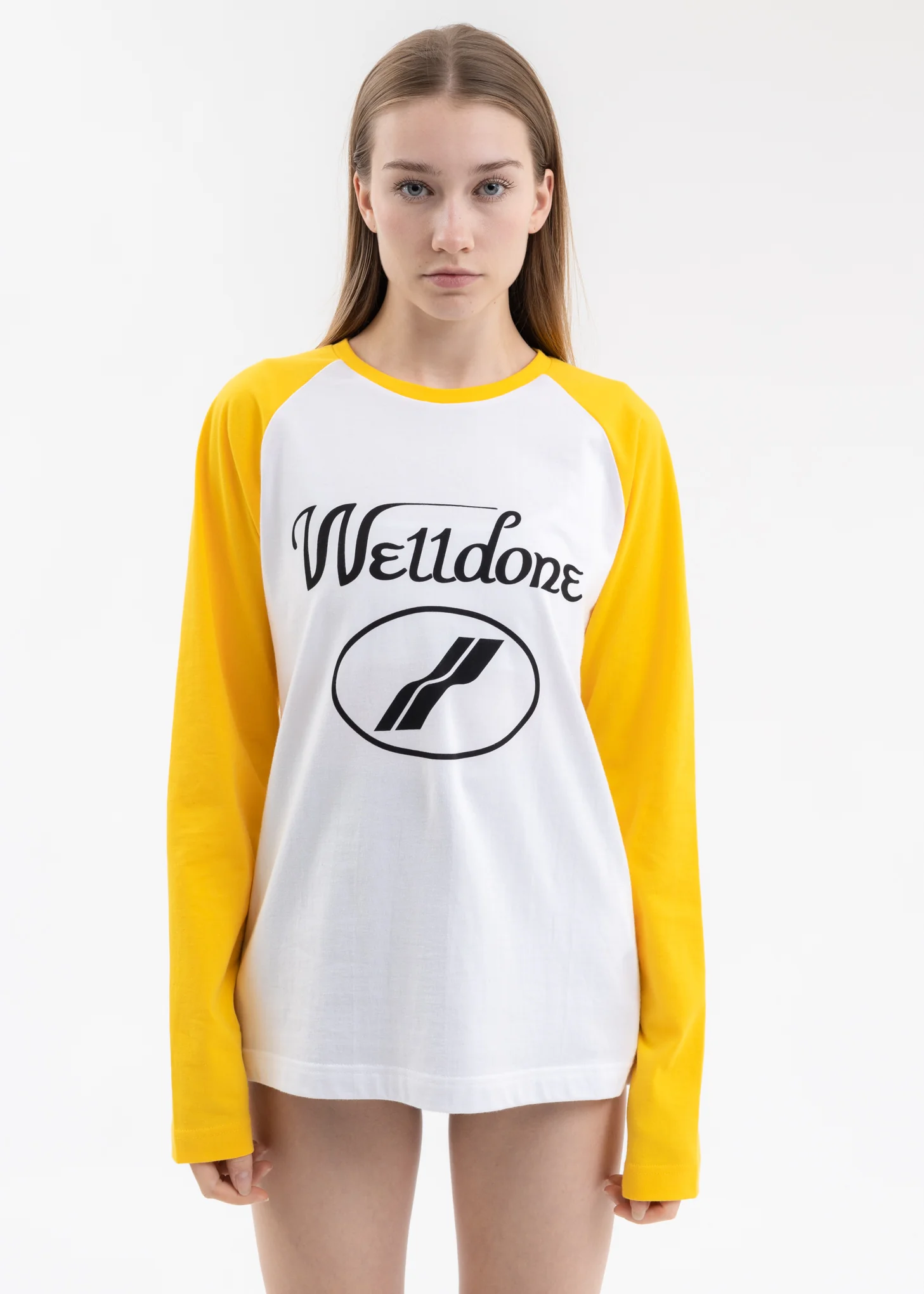 YELLOW CURSIVE TIGHT RAGLAN LONG-SLEEVED T-SHIRT