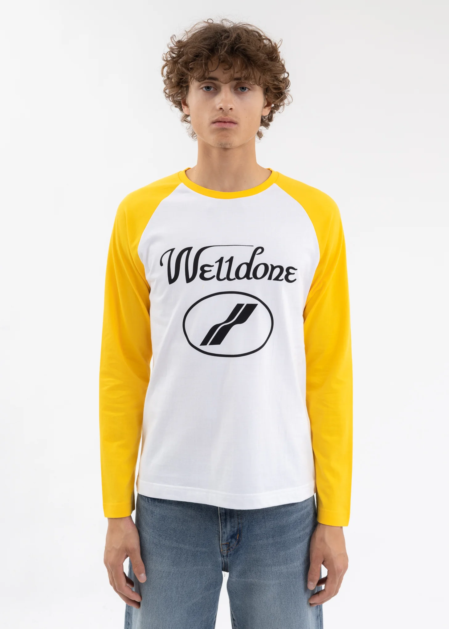 YELLOW CURSIVE TIGHT RAGLAN LONG-SLEEVED T-SHIRT