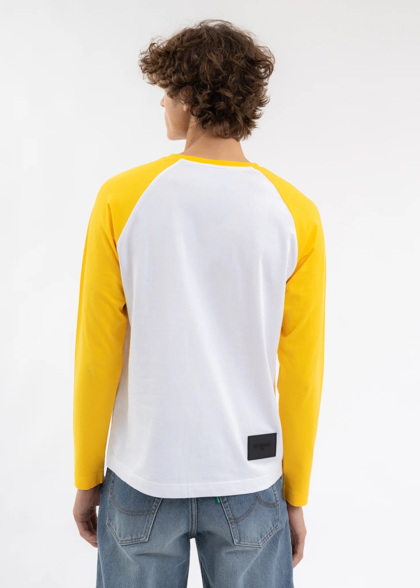 YELLOW CURSIVE TIGHT RAGLAN LONG-SLEEVED T-SHIRT - Image 2