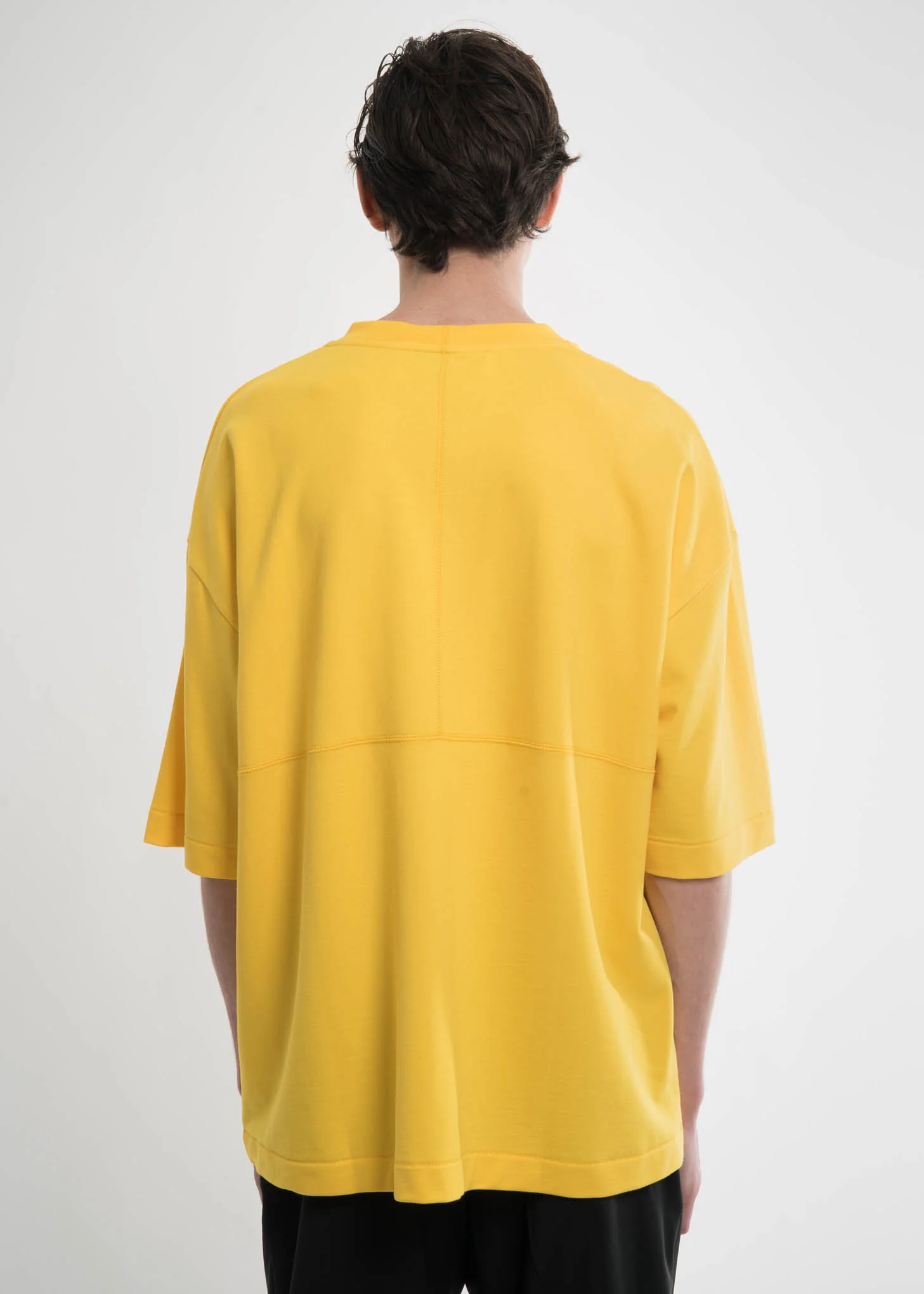 Yellow Desert Taxi Girl - Image 2