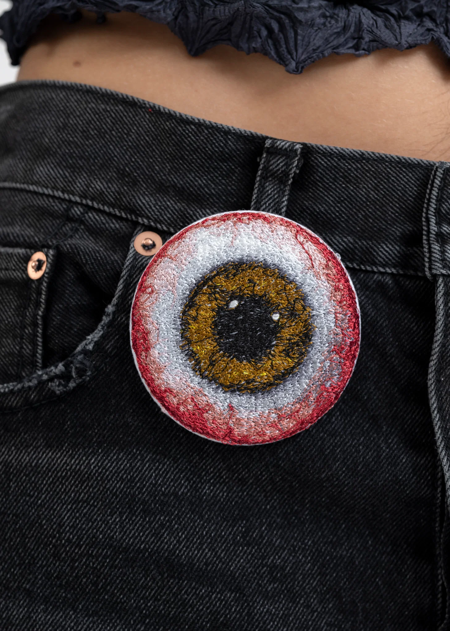 YELLOW EYE EMBROIDERY BADGE - Image 3