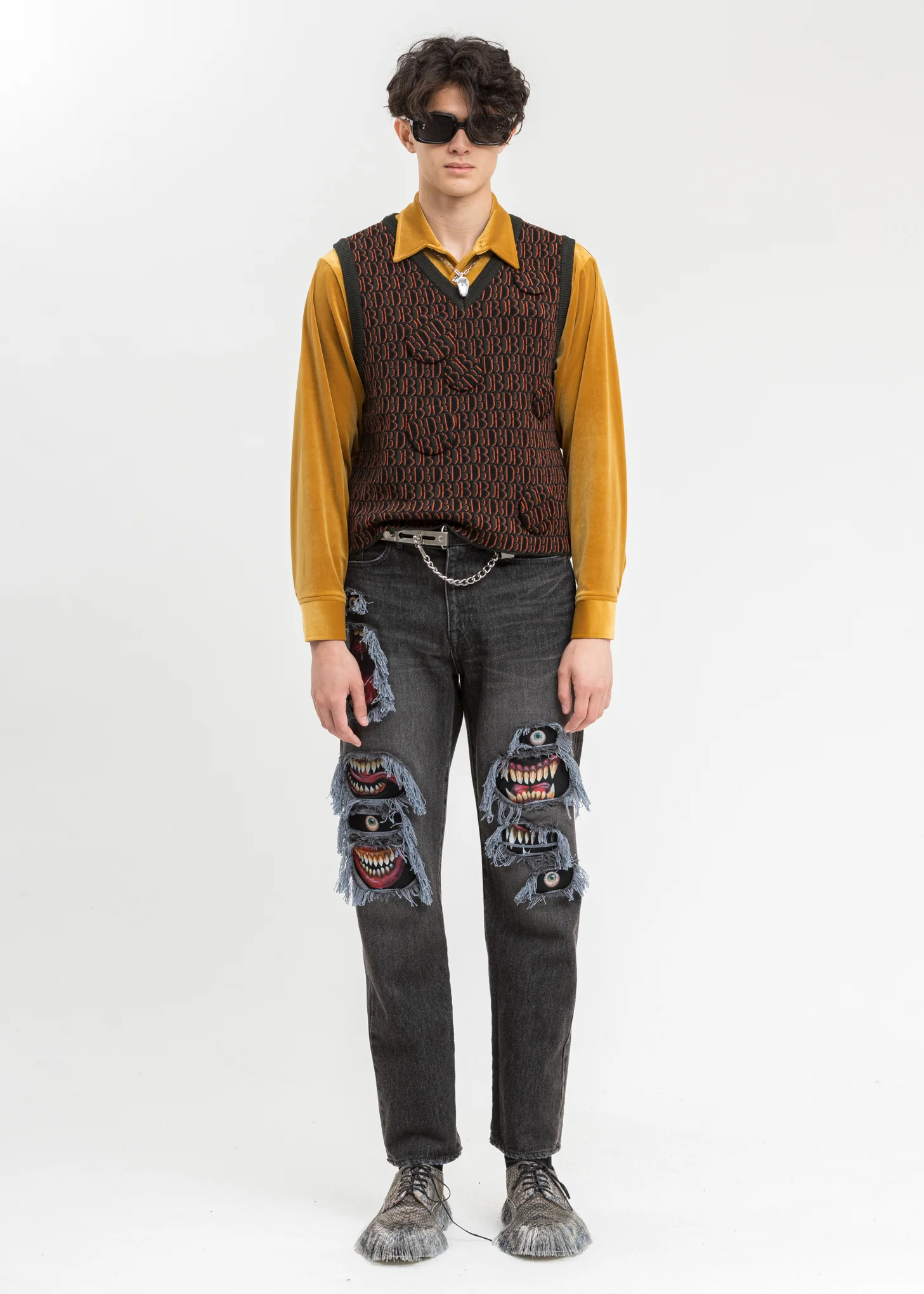 Yellow Puppet Embroidery Velour Shirts - Image 8